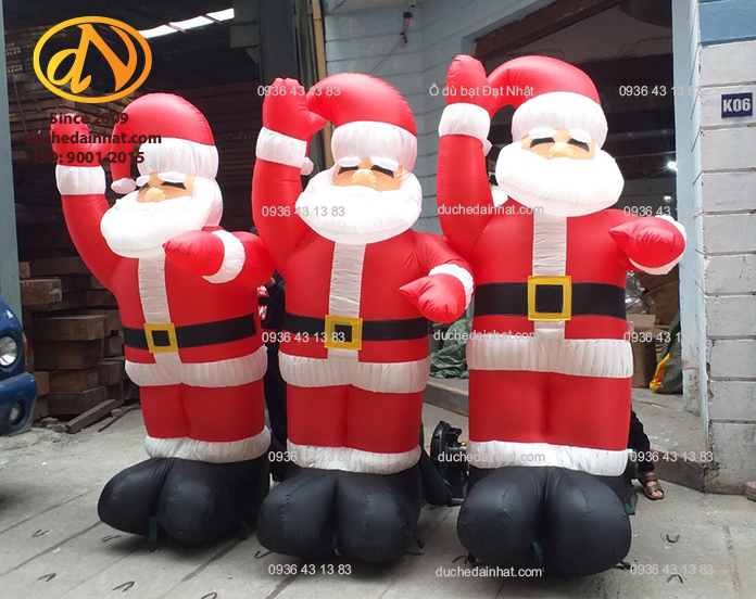 Hình  Nộm  Ông  Già  Noell