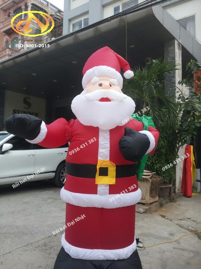 Hình  nộm  Ông  Già  Noel  
