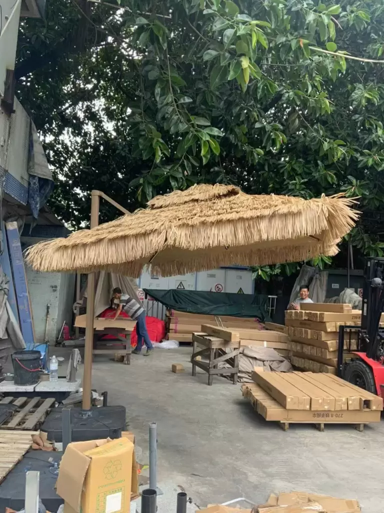 Dù che lệch tâm vuông 3m x 3m giả rơm