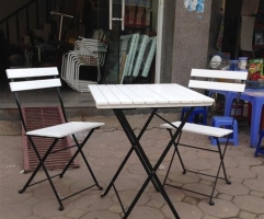 Bàn ghế cafe IKEA màu trắng