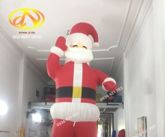 Hình nộm Ông già Noel cao 4m