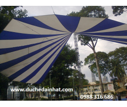 Dù che bán nguyệt