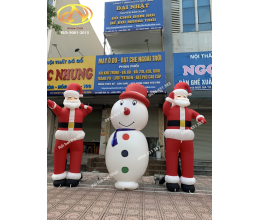 Hình nộm Ông già Noel cao 4,5m
